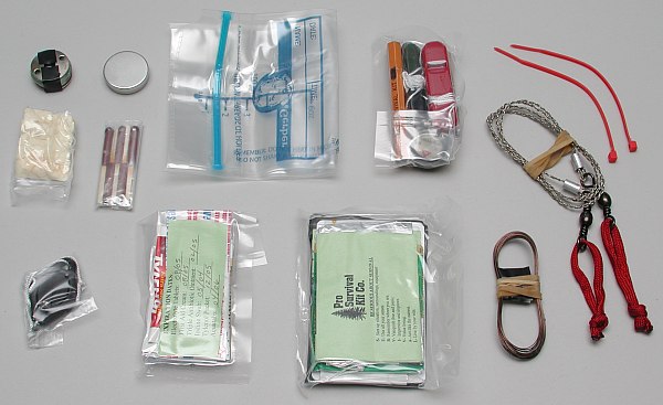 Pro Survival Pocket Pro Survival Kit - Layer 5