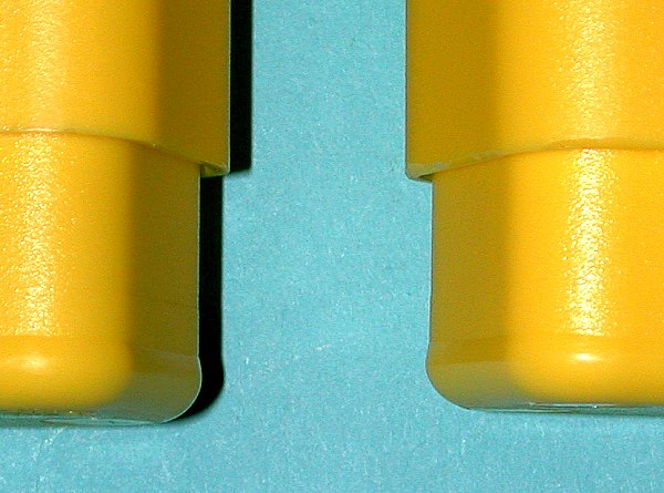 Edges: Original Sharp (left), Eased, smooth (right)